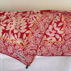 100% silk scarf Guy Laroche Paris vintage